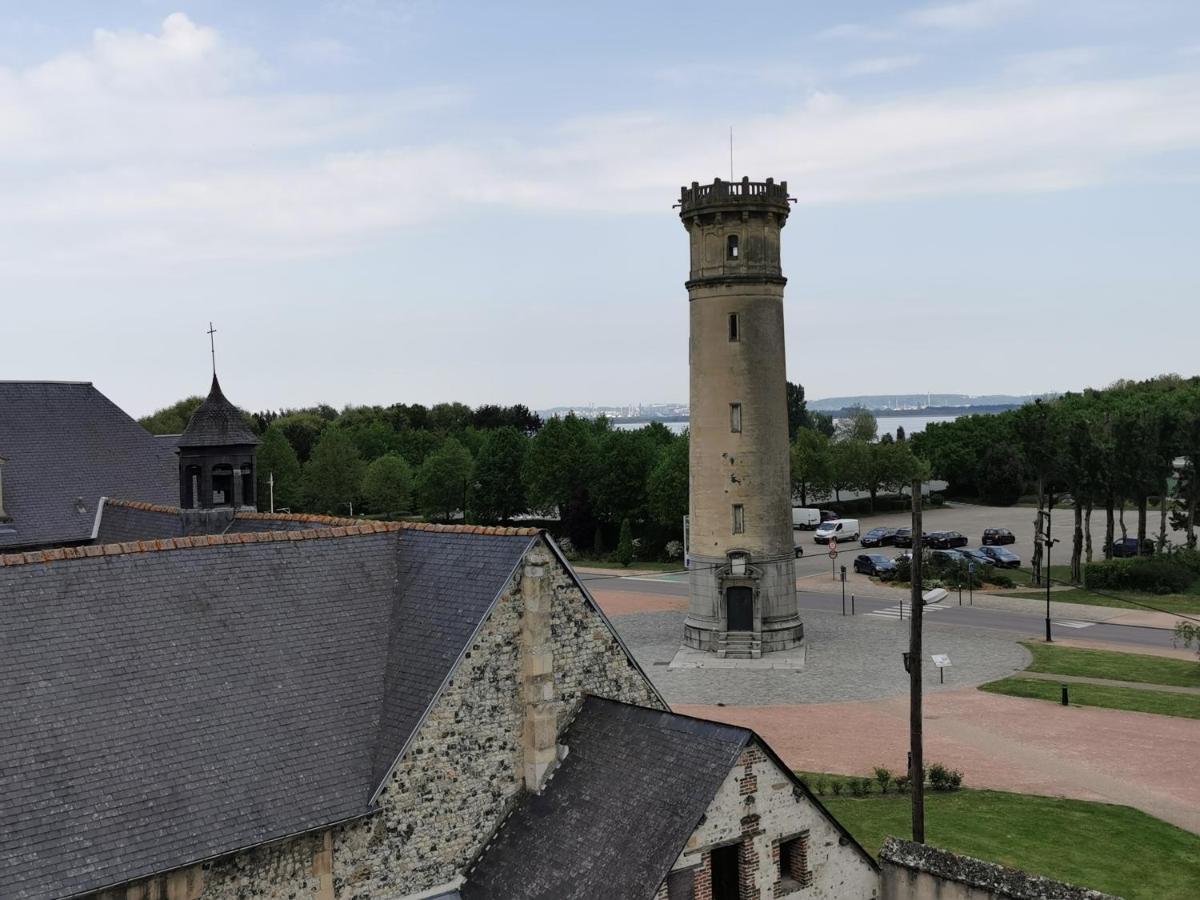 Апартаменты Phare Des Impressionnistes Онфлёр Экстерьер фото